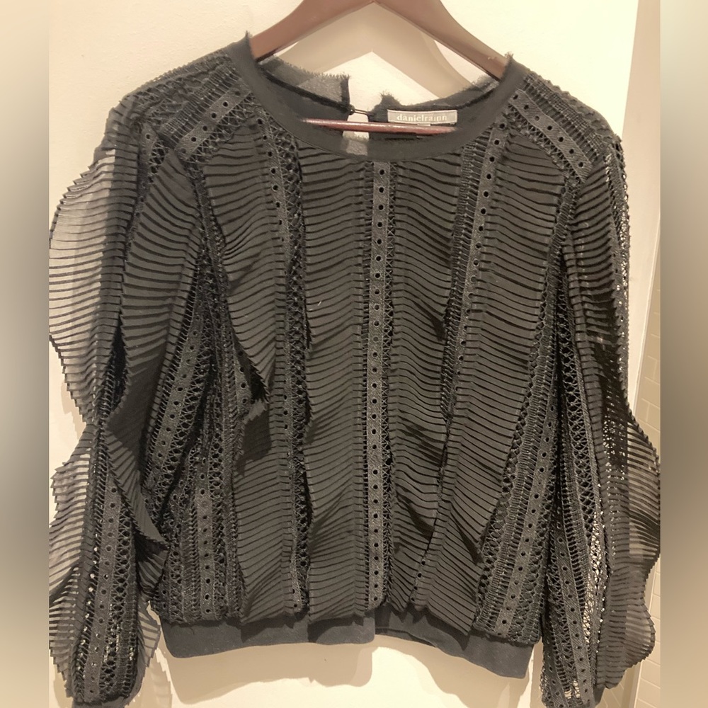 Daniel Rainn black top size M sold by Anthropologie